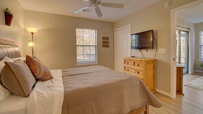 Condo, 2 Bedrooms