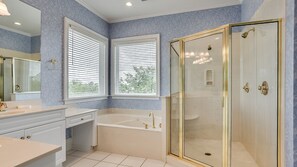 Maison, Plusieurs lits | Salle de bain | Serviettes fournies