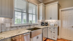 Private kitchen - Tolater by Peace Vacations (Georgetown)