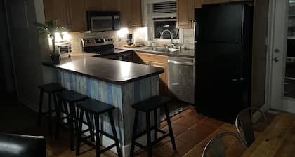 Rock Ridge II. Close to everything. Entire House. 3 bedroom 1bath.