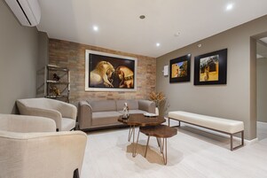 Sala de estar en el lobby