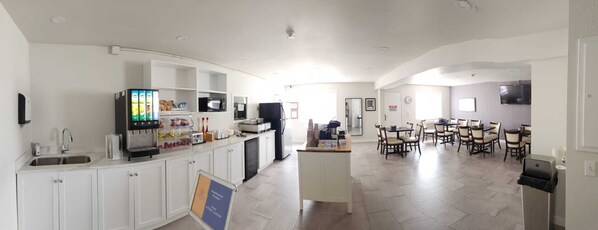 Sudah termasuk sarapan ala kontinental setiap hari