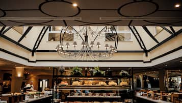 Desayuno buffet incluido todos los días