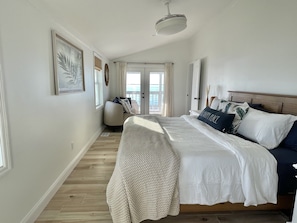 4 bedrooms, travel cot, free WiFi, bed sheets