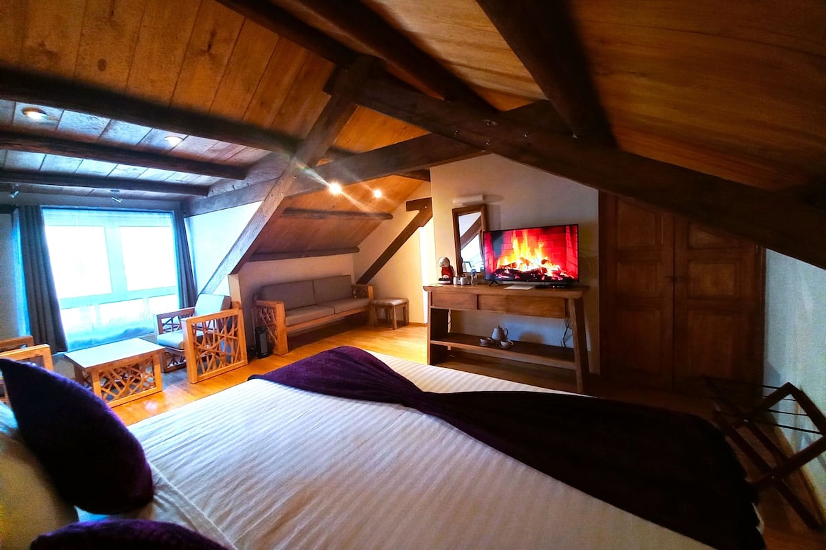 master suit, 1 king bed | 1 bedroom, hypo-allergenic bedding, select comfort beds