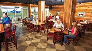Dining - One Bedroom Queen Suite, Luxury Condo, Ocean Front, Myrtle Beach, SC (2556730) (Myrtle Beach)