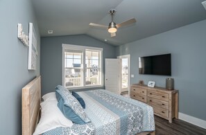 4 bedrooms, WiFi, bed sheets, wheelchair access