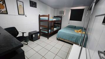Economy Quadruple Room | Free WiFi, bed sheets