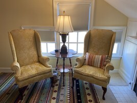 Quarto casal premier, 1 quarto, para não fumantes, geladeira | Individualmente decorados, individualmente mobiliados