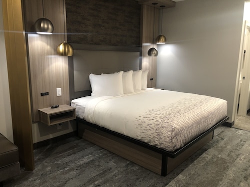 Hotel Solara Hobby Airport