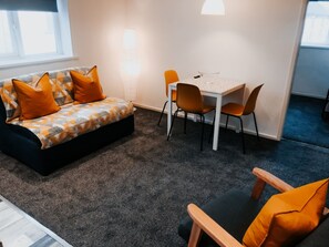 Familiestudio, privat bad (Apartment 3) | Lounge