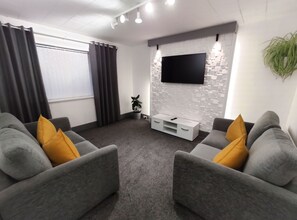 Superior Apartment, Private Bathroom (Apartment 6) | Lounge - The Bawdens Holiday Apartments (Blackpool)