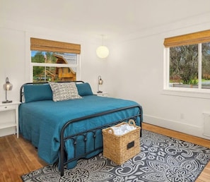 3 chambres, fer et planche à repasser, lit parapluie, Wi-Fi gratuit