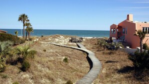Unclassified image, 4 of 9, button - Southern Dunes by Peace Vacations (Georgetown)