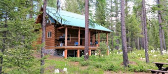 Beyersfort next to Cygnet Lake - Sleeps 5, Private Dock w/ Canoe, No Wi-Fi