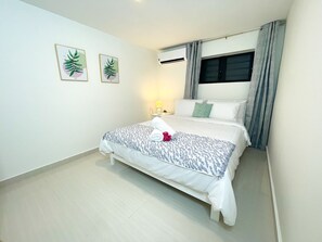 2 bedrooms, iron/ironing board, free WiFi, bed sheets - NEW! Villa Aqua Lora - Centrally located (Willemstad)