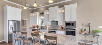 Newly Built Waterfront Lakehouse w/Private Pier