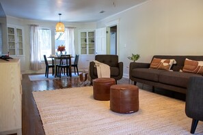 Smart TV - Spacious Laurel Home Near Historic DIstrict (Laure, Ms, 39440)
