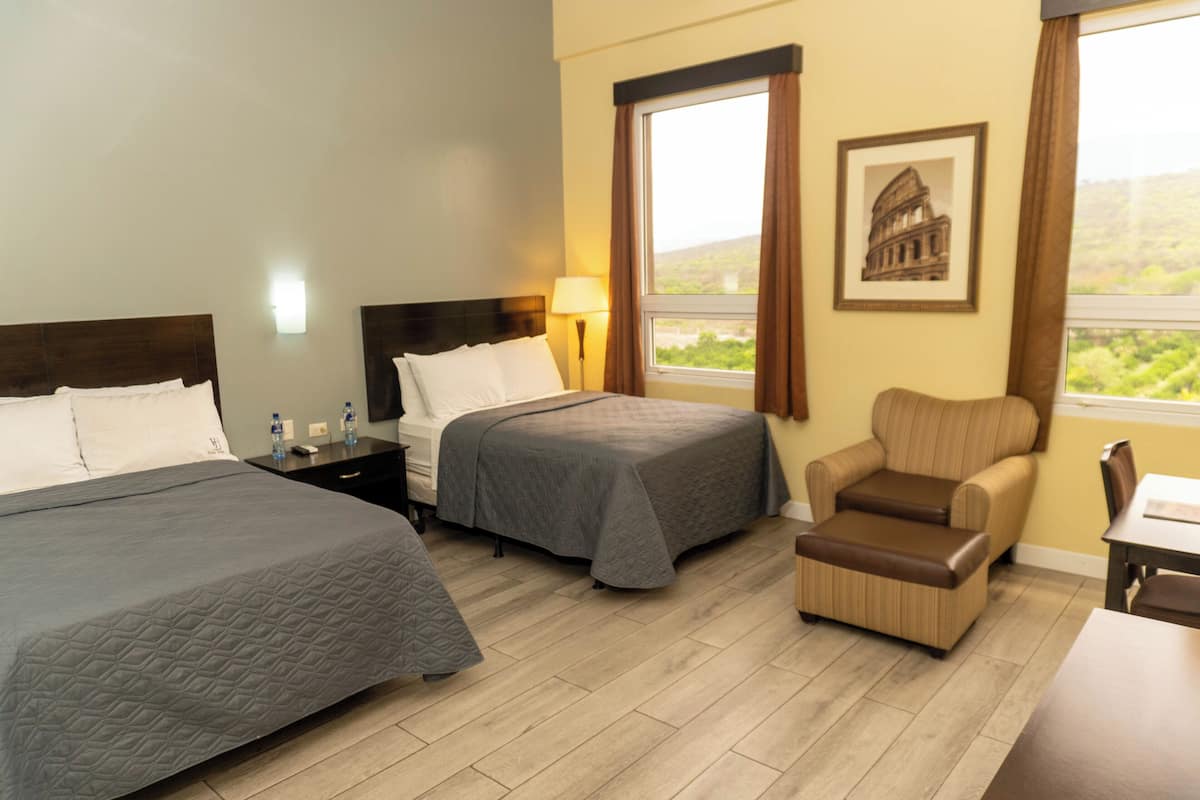 Basic Double Room | Desk, WiFi (free), bed sheets