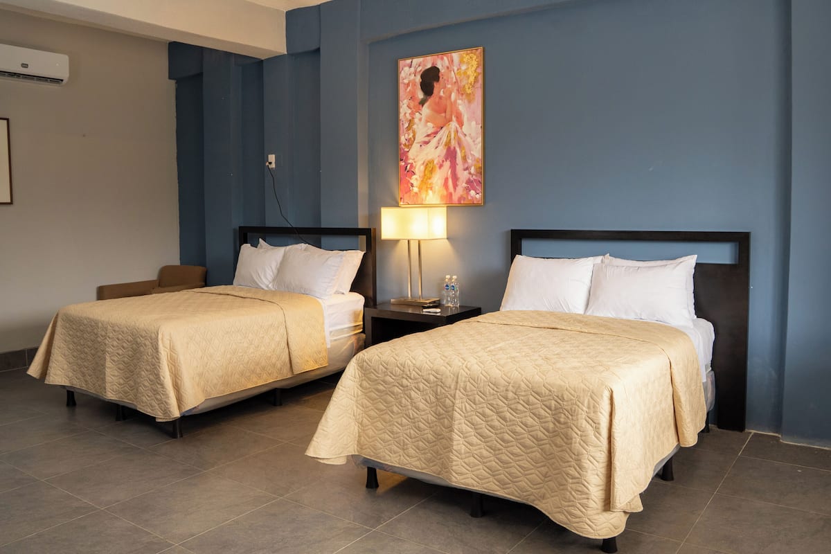 Comfort Double Room, Annex Building | Desk, WiFi (free), bed sheets