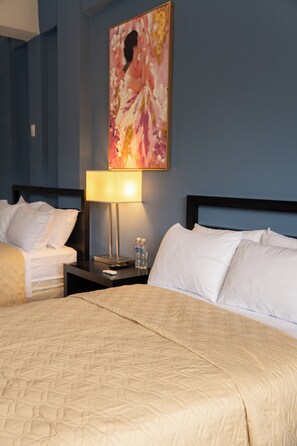 Chambre Double Confort, dans les dépendances | Bureau, Wi-Fi gratuit, draps fournis