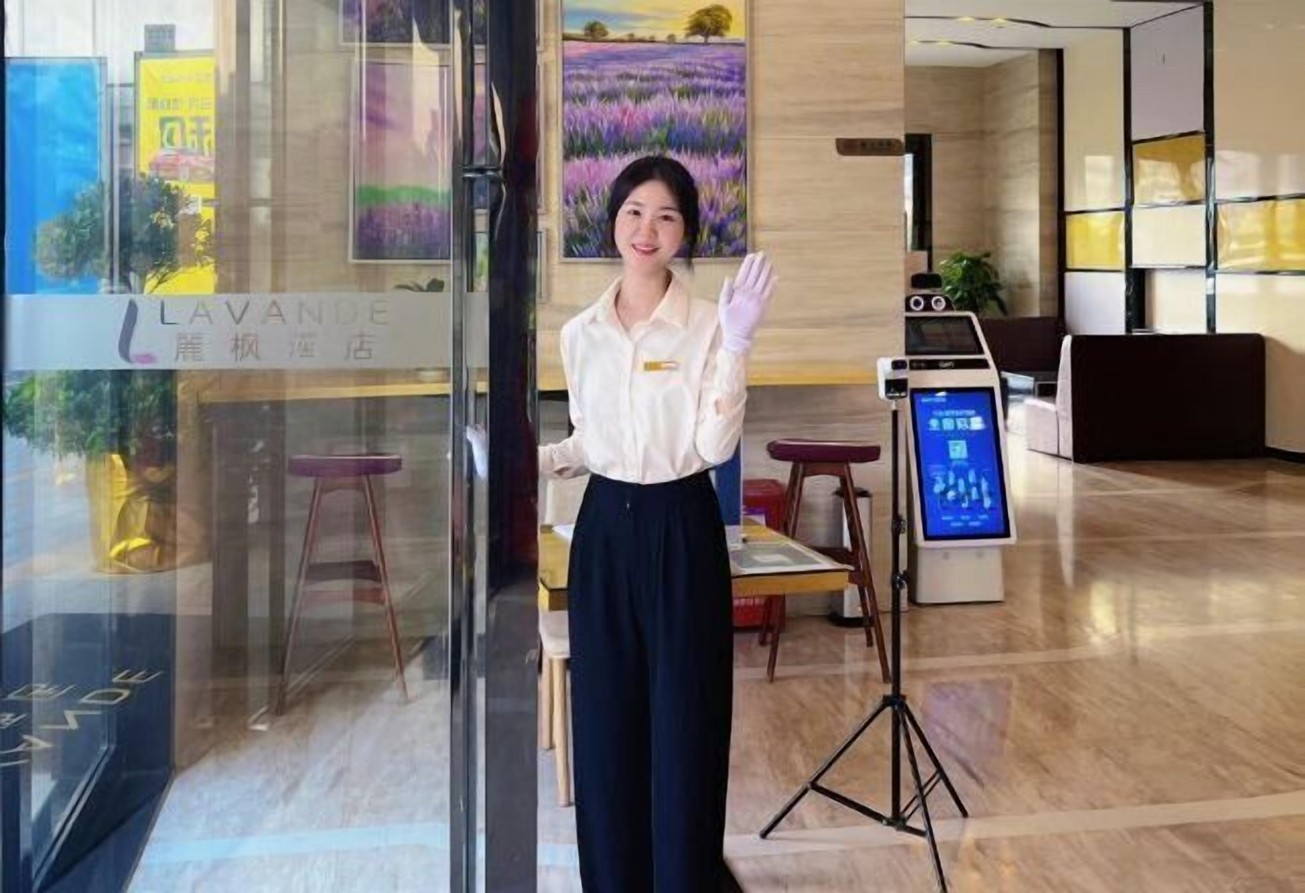 المنشأة من الداخل