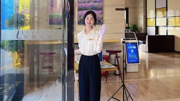 المنشأة من الداخل