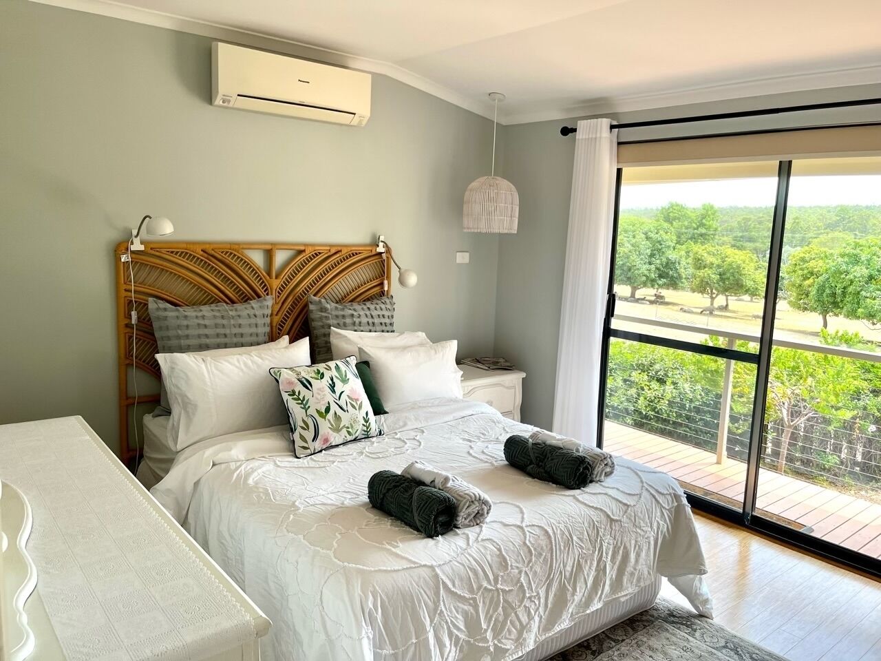 2 間睡房、熨斗/熨衫板、可攜式嬰兒床、免費 Wi-Fi