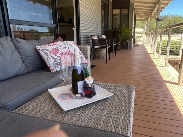 Terrace/patio - Farm Cottage in the Ferguson Valley (Crooked Brook)