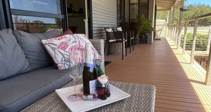 Farm Cottage in the Ferguson Valley