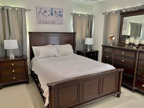 3 habitaciones, tabla de planchar con plancha y wifi gratis 