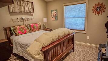 2 bedrooms, desk, iron/ironing board, travel crib