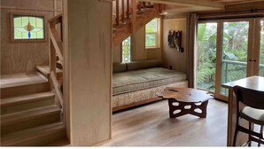 Unclassified image, 5 of 29, button - Cabin Treehouse in the Hawaiian Cloud Forest (Kailua-Kona)