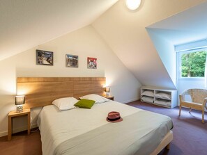 1 sovrum, resesÀng och internet