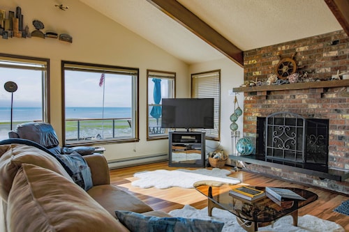 Beachfront I Kayak I Fire pit I Shuffleboard I Pets OK
