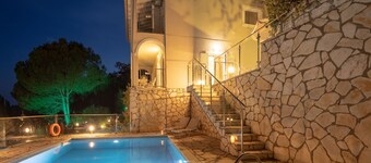 Villa Anastar, private Heated Pool, Kerasia, WiFi, Sea Views