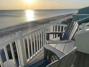 Property grounds - Pet friendly, on the beach, paddle boards, kayaks, bikes (Placida)