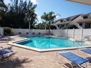 Piscine extérieure, piscine chauffée