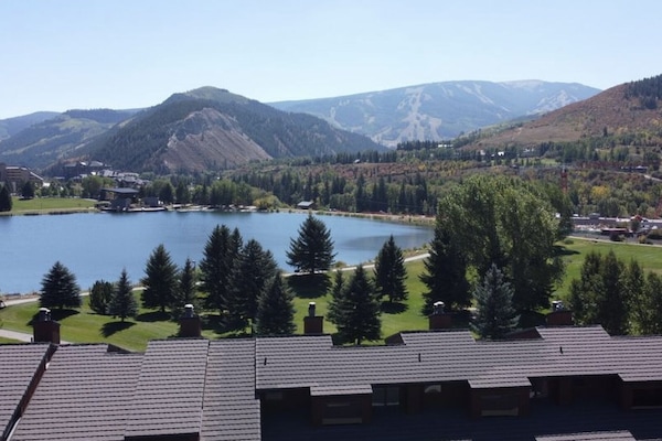 Views of Beaver Creek ski mountain and overlooks Nottingham Park & Avon lake
