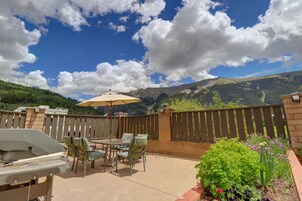 Habitación, 1 habitación | Jardines del alojamiento