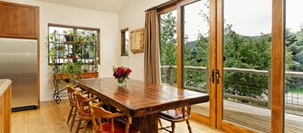 Apres’ Ski here. Location,location. Spacious,clean,well appointed home. Hot tub.