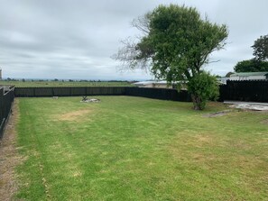 Property grounds - Great Bach! (Pukehina Beach)