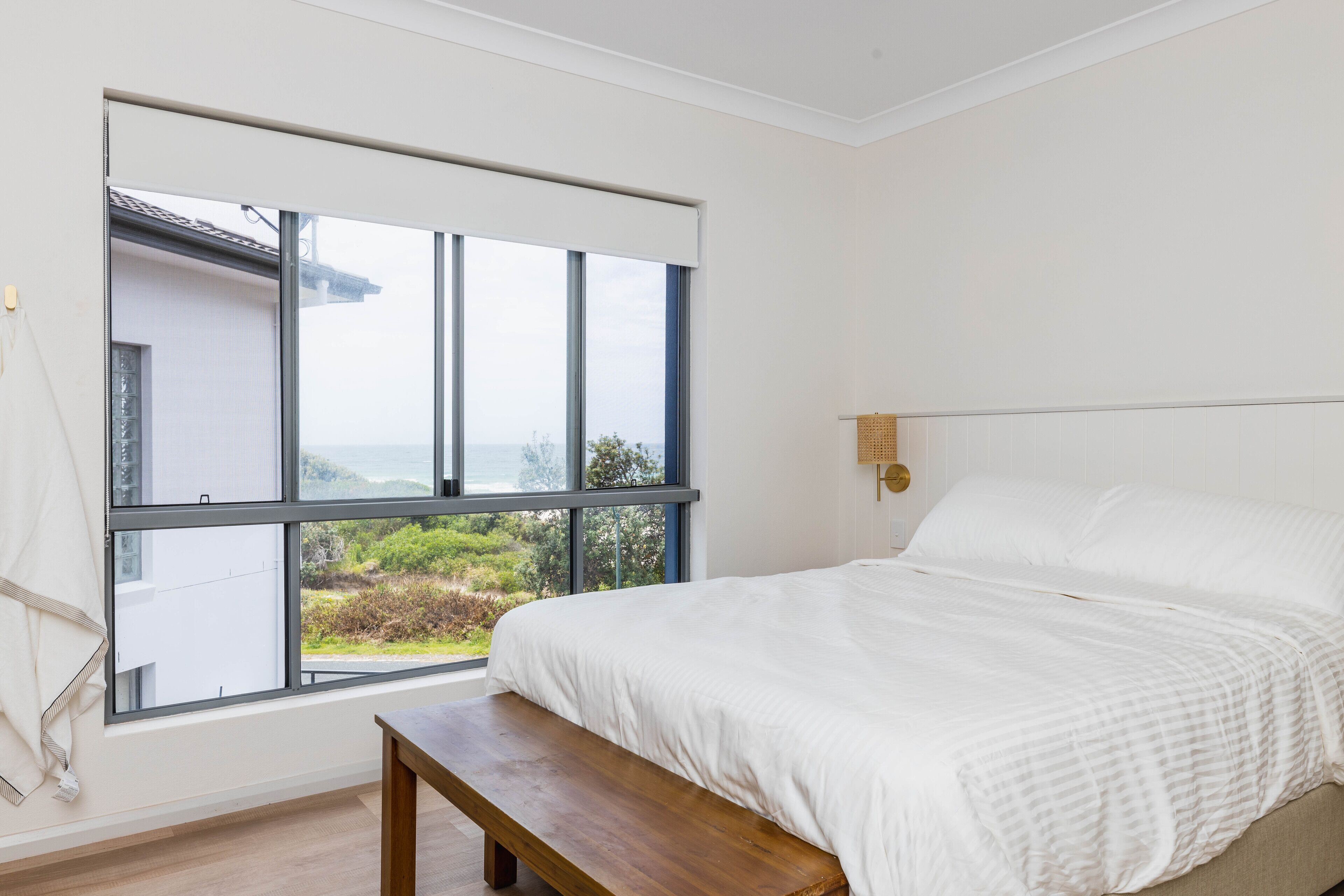 3 bedrooms, desk, free WiFi, bed sheets