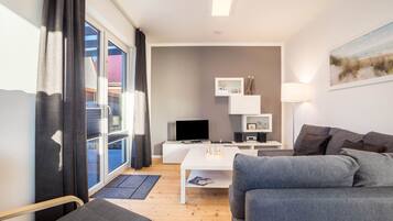 Fernseher, Stereoanlage