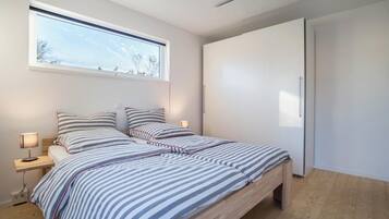 2 bedrooms, free WiFi, bed sheets