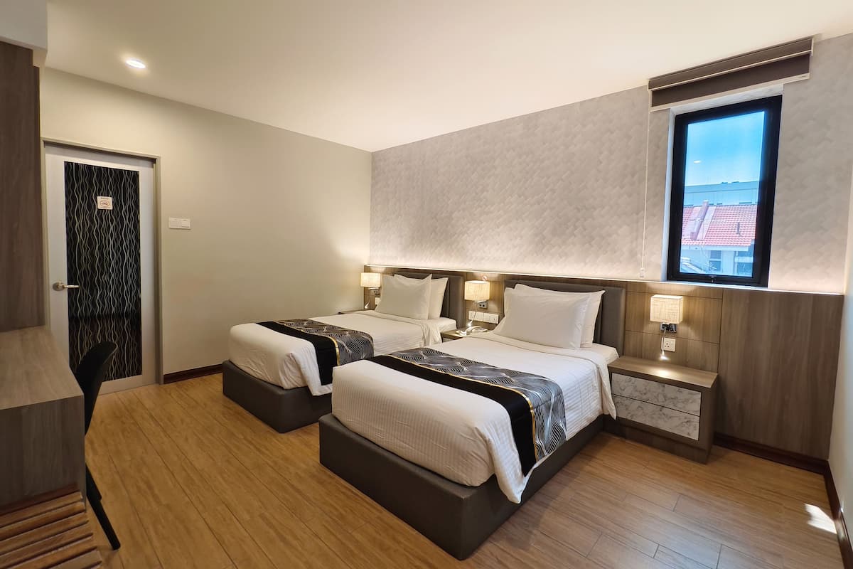 Deluxe Twin Room