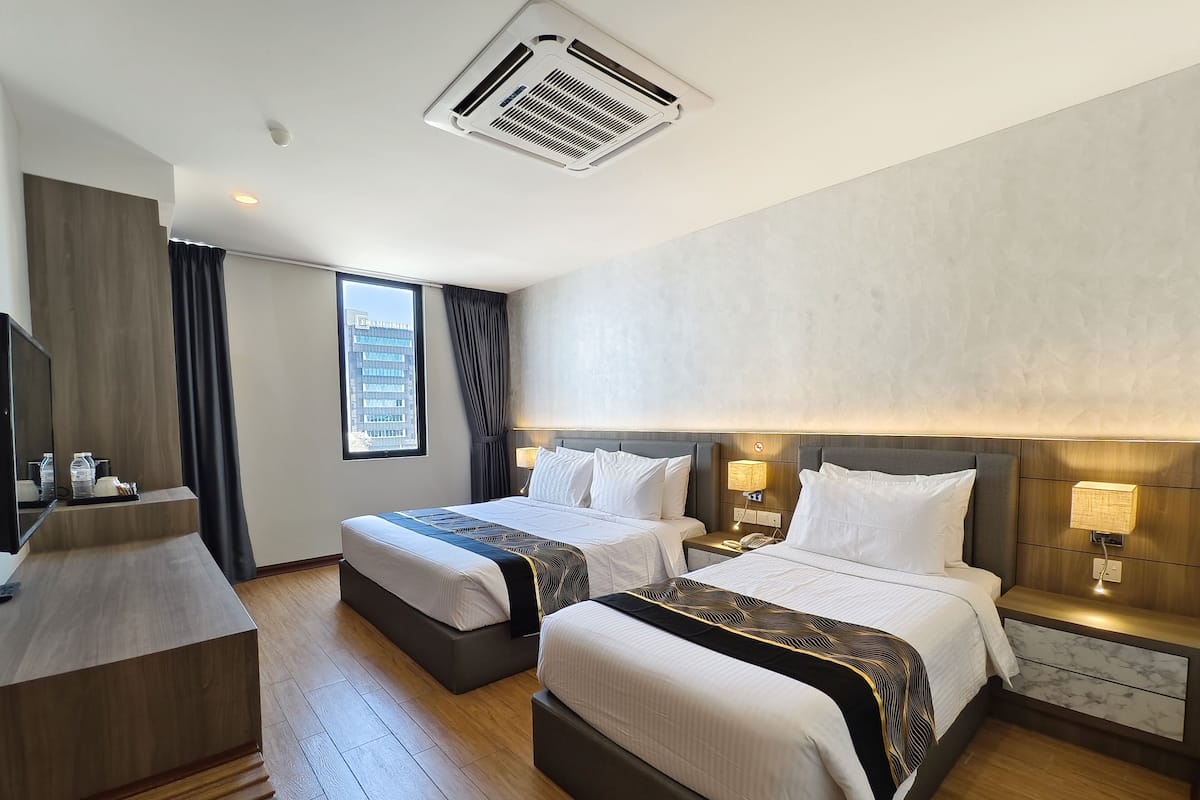 Deluxe Triple Room