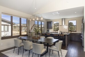 Fridge, microwave, oven, stovetop - Modern Elegance, Stunning Mountain Views, Hot Tub, Fire Pit, Walk to River! (Breckenridge)