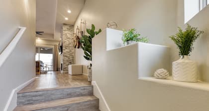 Eucalyptus by AvantStay | Stunning Scottsdale Home w/ Communal Pool & Hot Tub