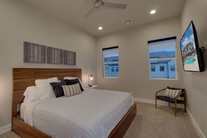 5 bedrooms, iron/ironing board, free WiFi, bed sheets